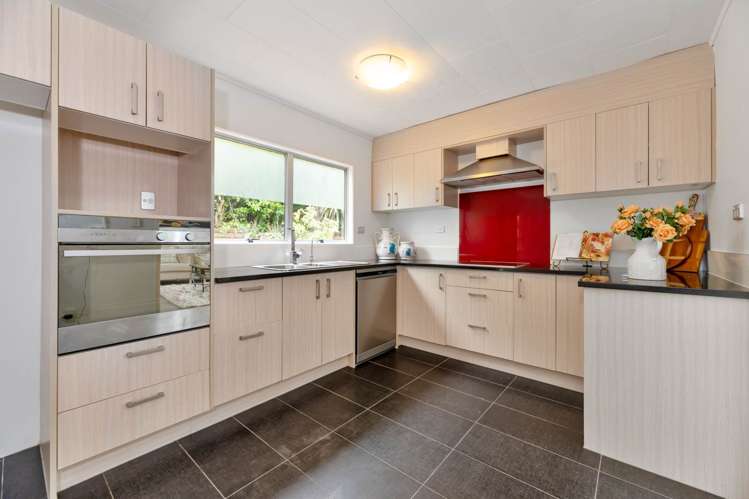 29 Santiago Crescent Unsworth Heights_11