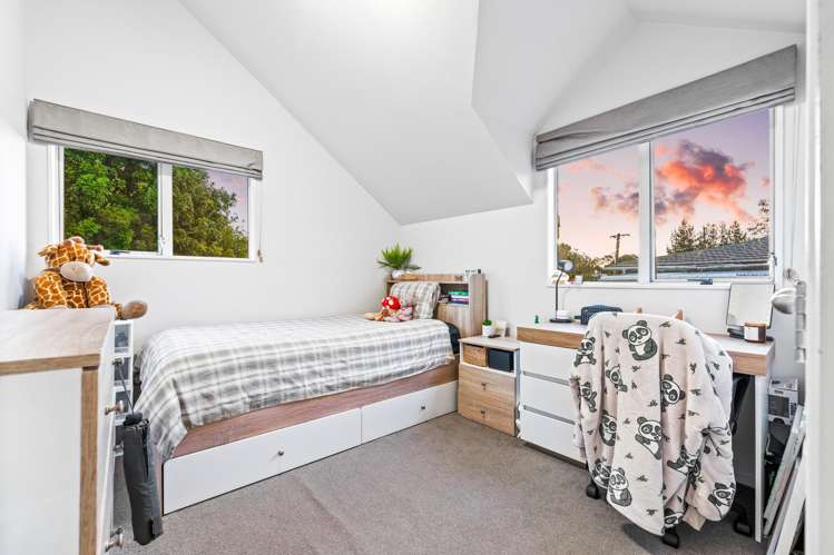 305 Royal Road Massey_15