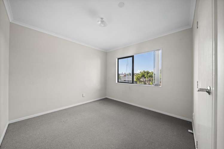 55 Harriet Street Favona_6