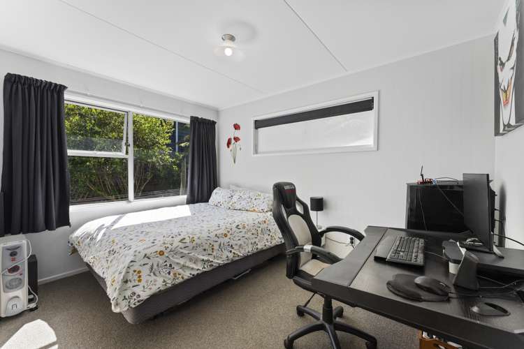 31 Holland Street Wainuiomata_10