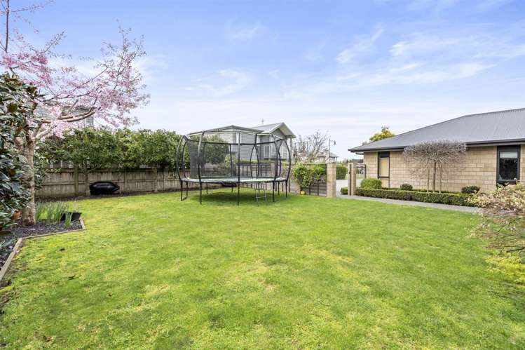 61 West Thompson Street Leamington_19