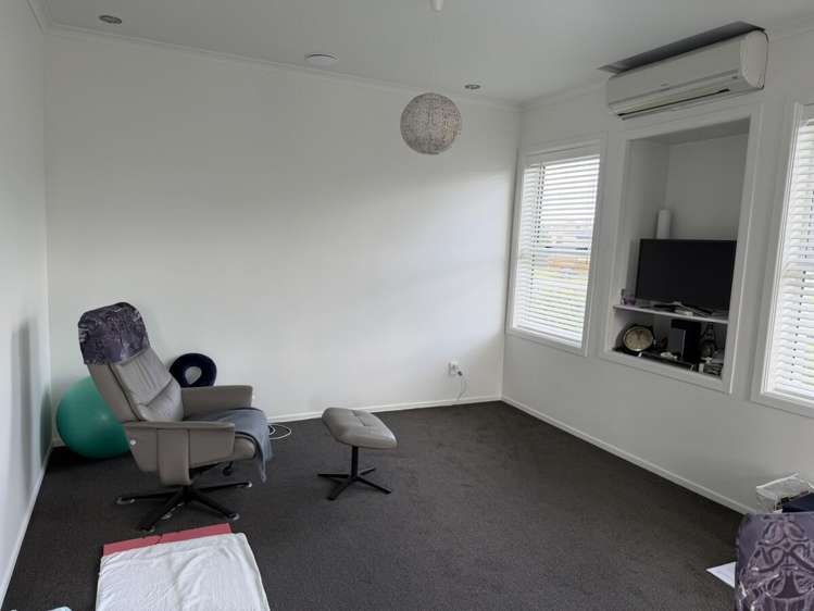 38 Grey Street Waitara_17