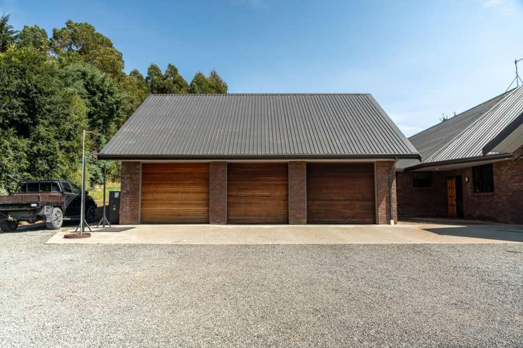741 Waimea Valley Road Mandeville_26