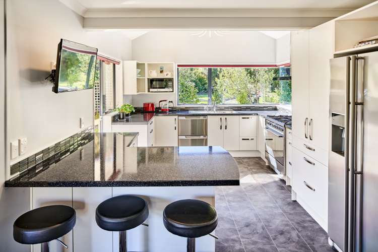 180d Raumati Road Raumati Beach_5