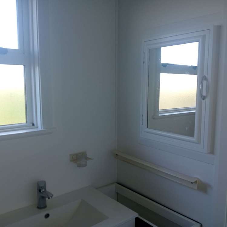 8 Greenock Place Awapuni_12