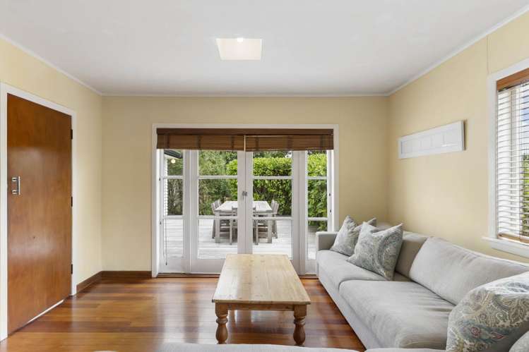 578 Beach Road Rothesay Bay_5