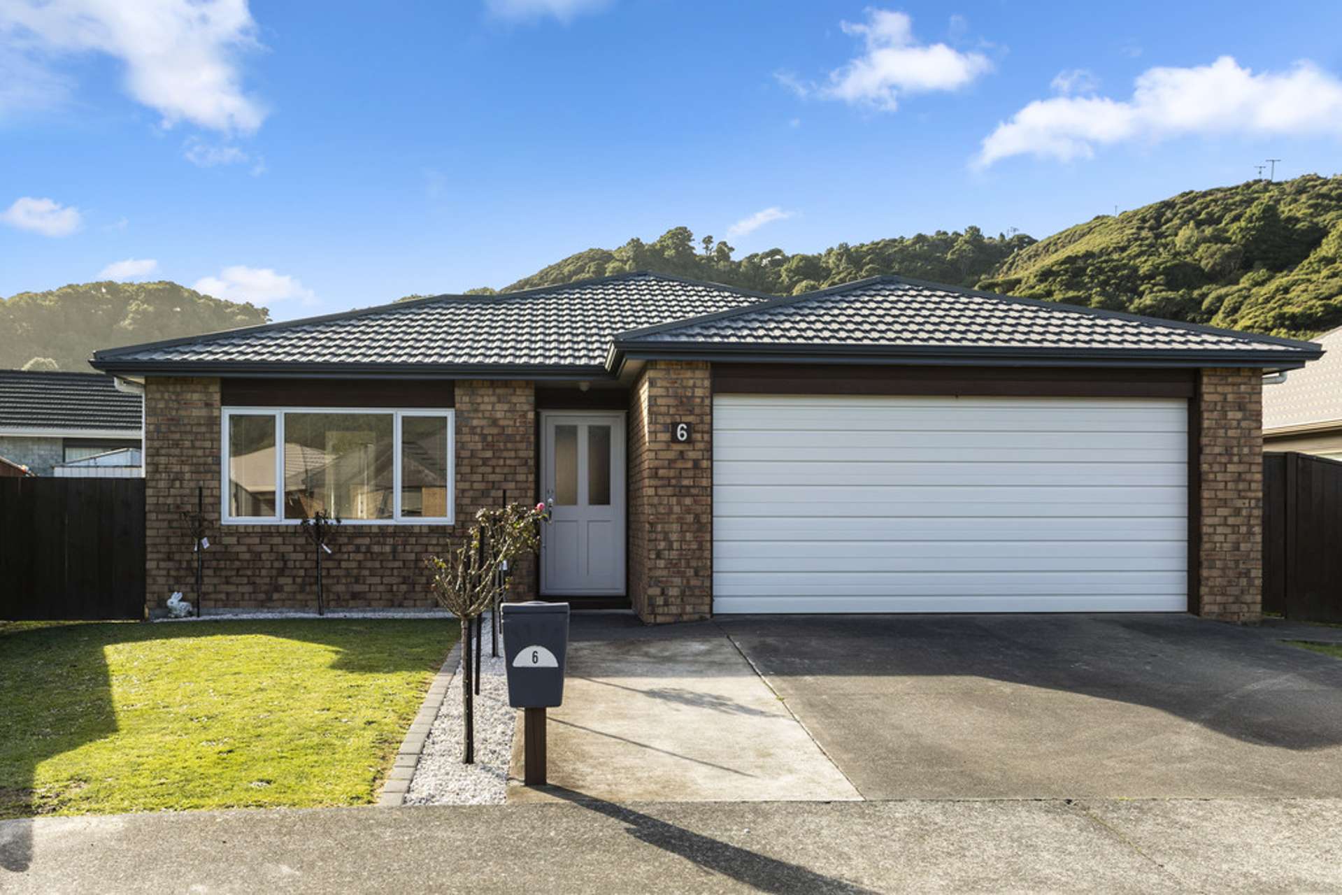 6 Sun Valley Grove Wainuiomata_0