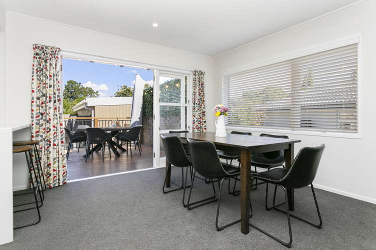 39 Meadway Sunnyhills_5