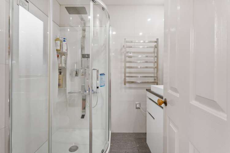 71 Kuripaka Crescent The Gardens_9