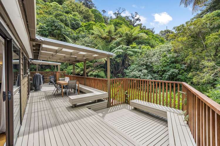 5 Lady Bell Grove Lowry Bay_5