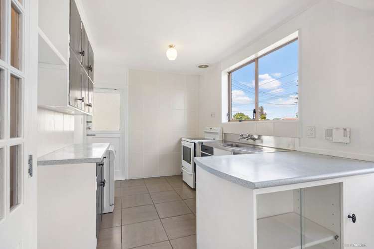 122 Astley Avenue New Lynn_7