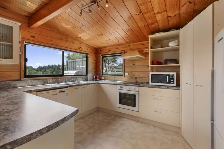 748 Ridge Road Riverhead_3