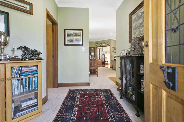 19 Cowley Drive Leamington_12