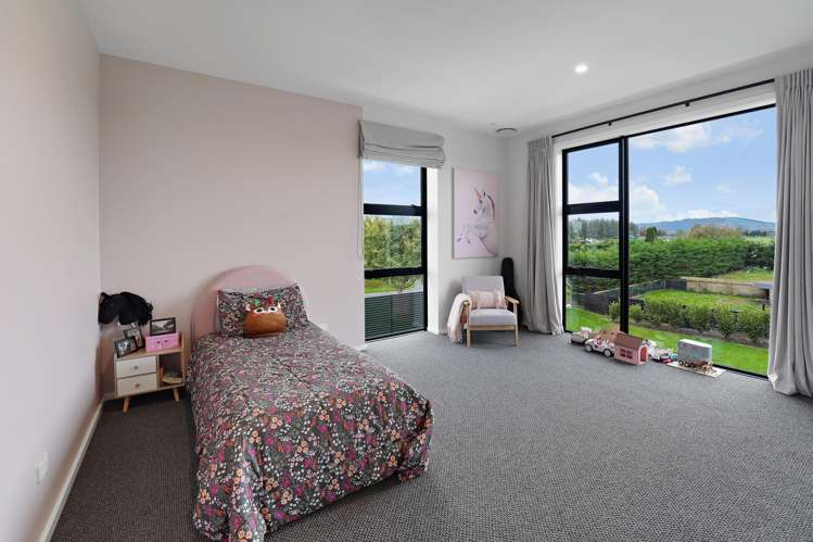 409 Grasslands Drive Cambridge_22