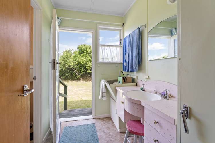 39a Tasman Road Otaki Beach_9