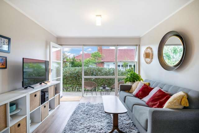 10/77 Old Lake Road Narrow Neck_4