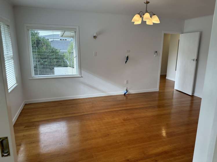 32 Chartwell Avenue Glenfield_3