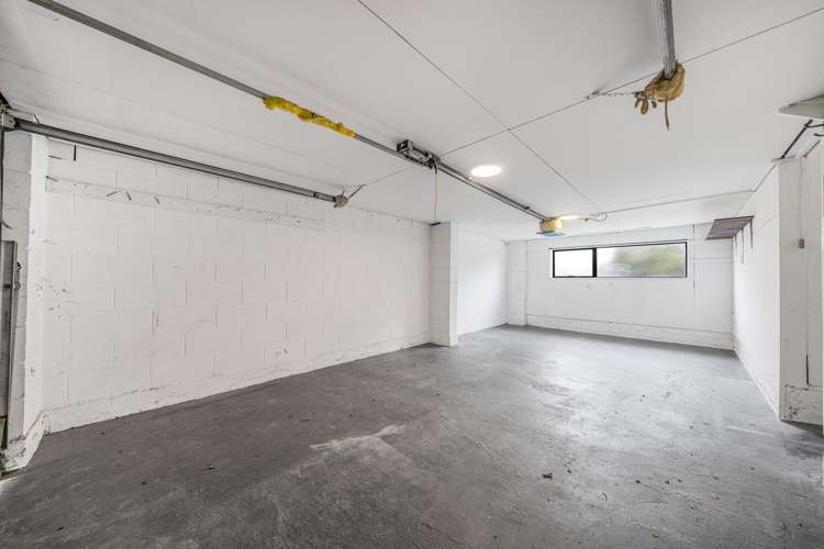 2B Barclay Place Burwood_14