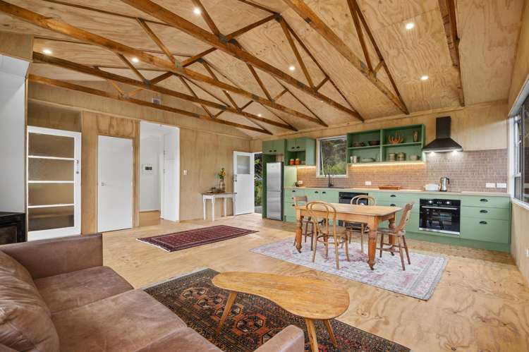 12 Te Toki Road Ostend_5