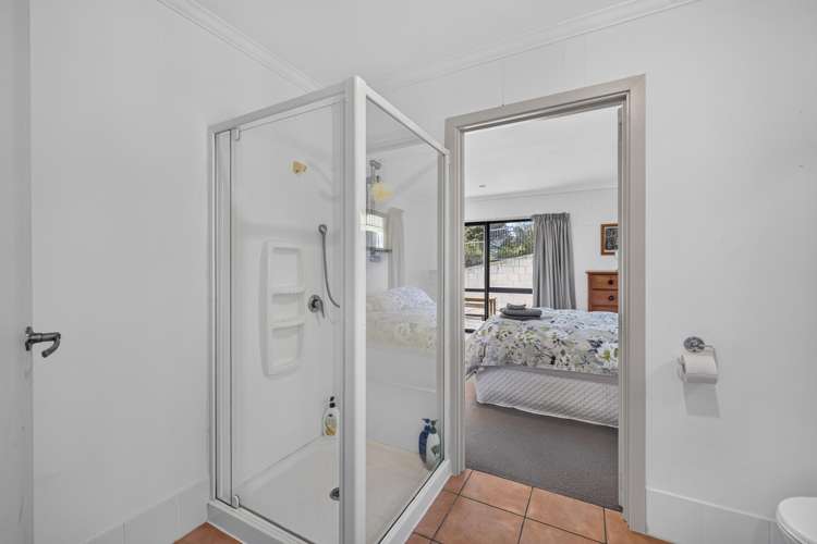 6 Doris Faigan Lane Charteris Bay_12