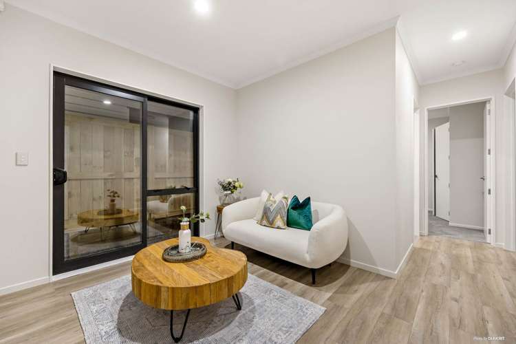 51 Bushfield Drive Flat Bush_8