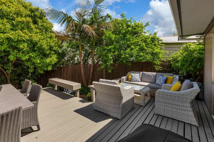 8 Montgomery Avenue Onerahi_15