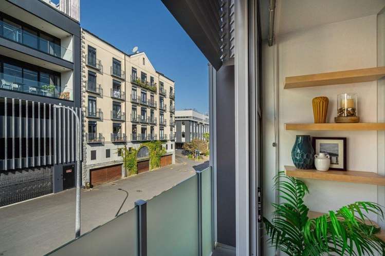 12/27 Cheshire Street 1761_16