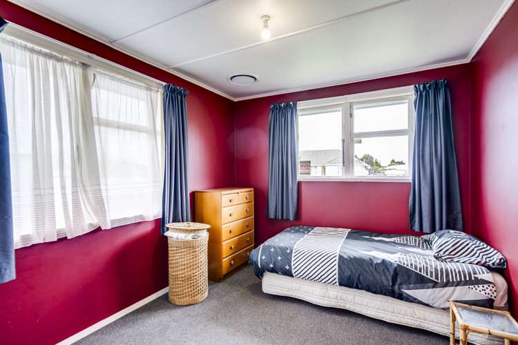 20 Neal Crescent Onekawa_12