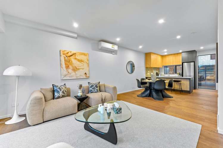 Townhouse/10 Meadowbank Road_0