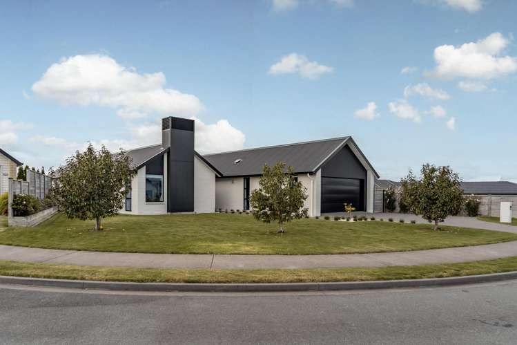 8 Goldstone Place_3