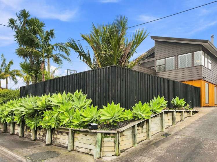 15 Surf Road Stanmore Bay_22