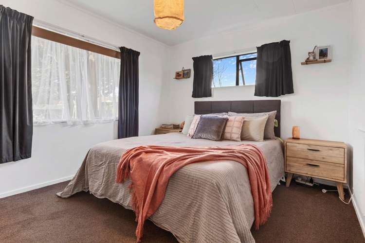 9 Bronte Place Owhata_4