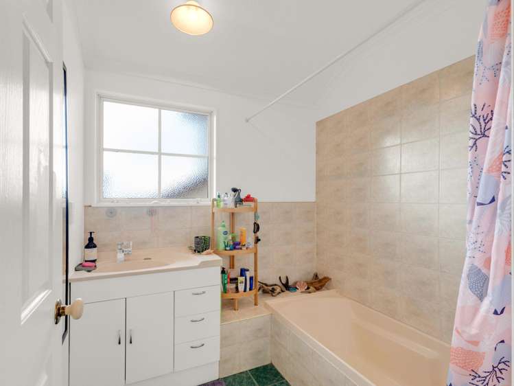 9-11 Cobbe Place Pomare_14