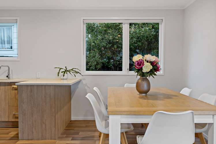 26 Arlette Place Massey_8