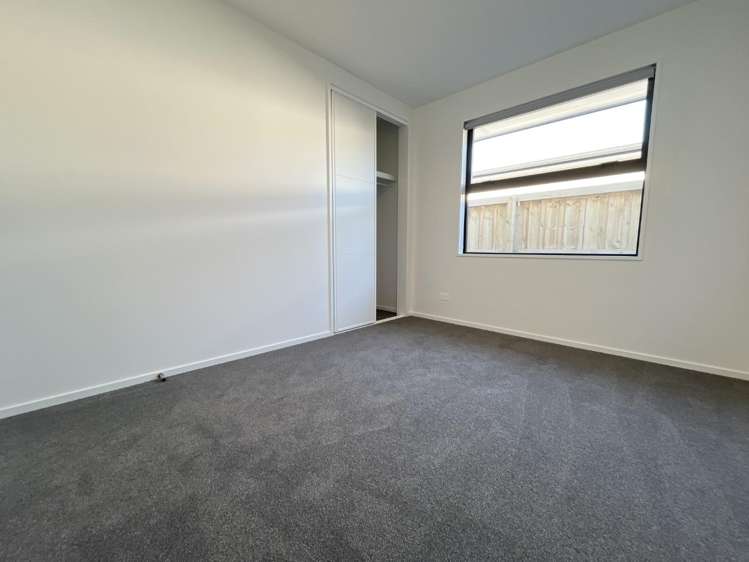 15 Silvergrass Way 11103_9