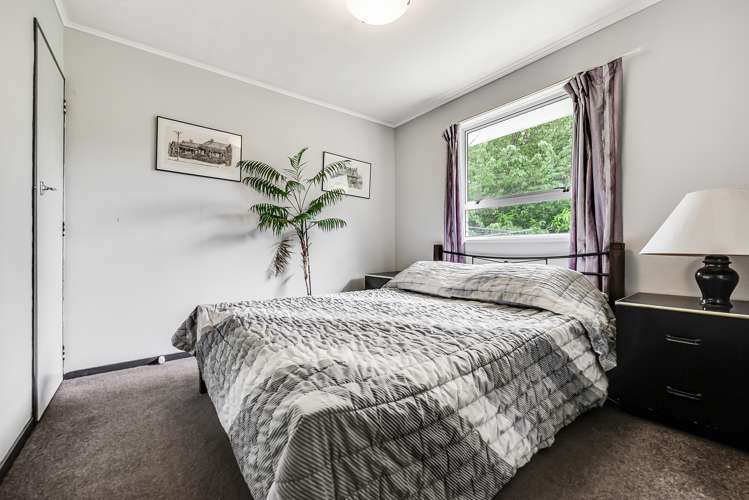 21 Brookbank Place Glenview_10