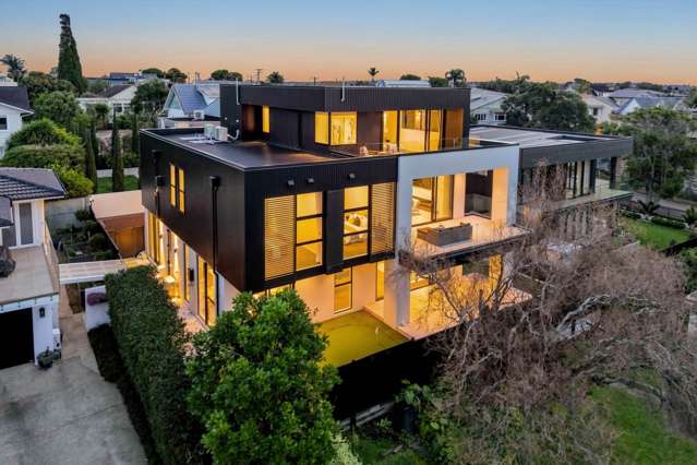 Panoramic Coastal Luxury Architectural Residence