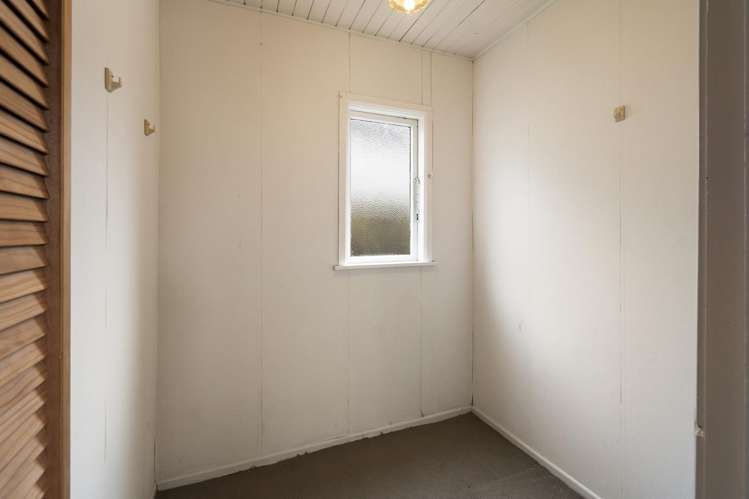 127 Linton Street West End_10