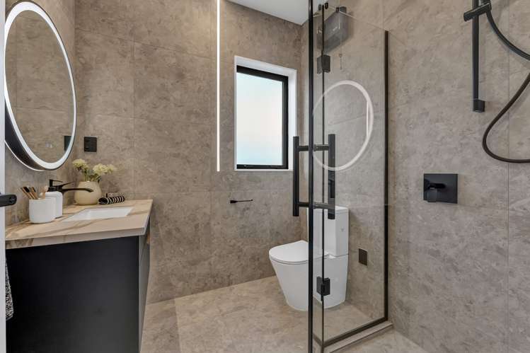 51 Tipu Crescent Milldale_16