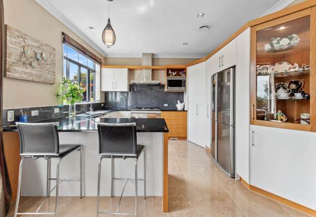 4 Armstrong Farm Drive East Tamaki Heights_2