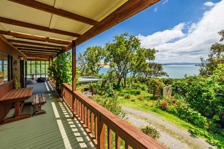 21 Signal Station Road Omapere_12