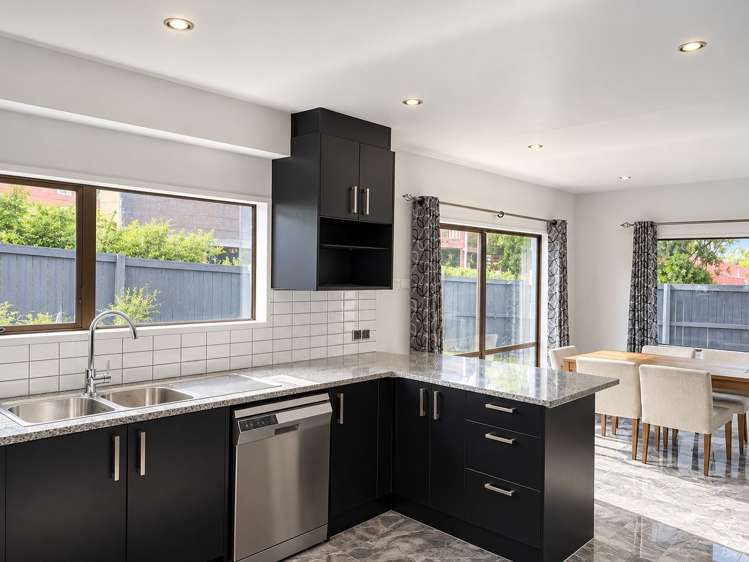 6B Flamingo Court Goodwood Heights_1