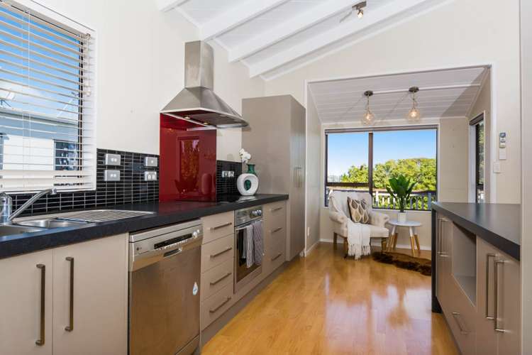 324b East Coast Road Sunnynook_11