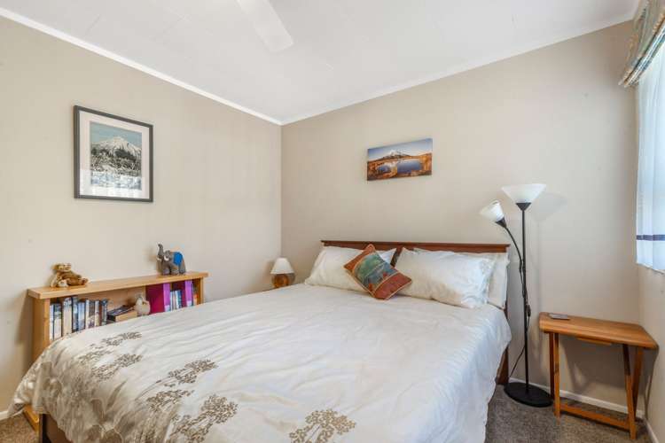 4 Hunter Place Merrilands_12