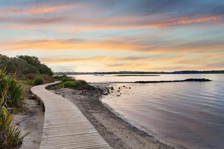 54 Spinnaker Drive Te Atatu Peninsula_25