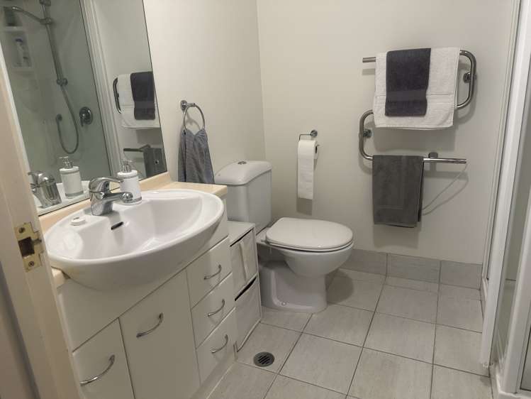 9/3c Harrison Road Mount Wellington_9