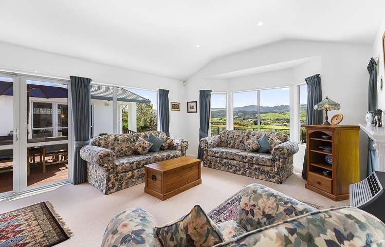 23 Samwell Drive Whitby_10