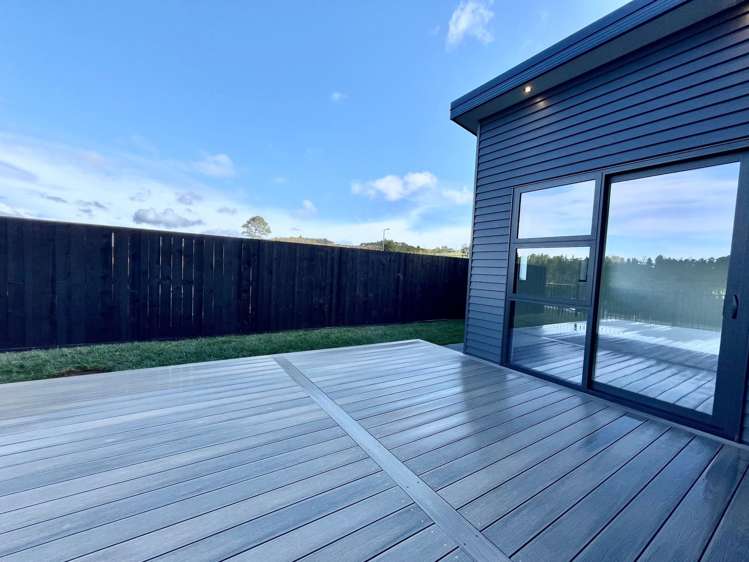 61 Huanui Drive Orewa_6