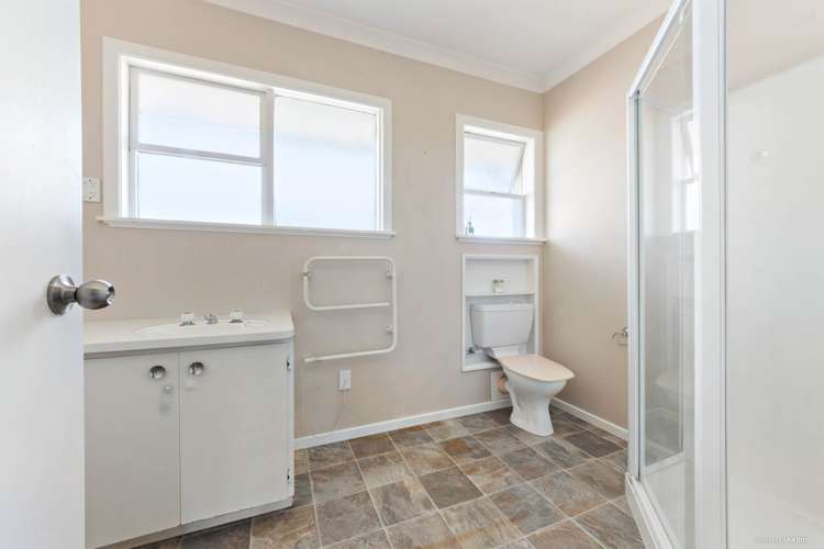 95 Lynwood Road New Lynn_12