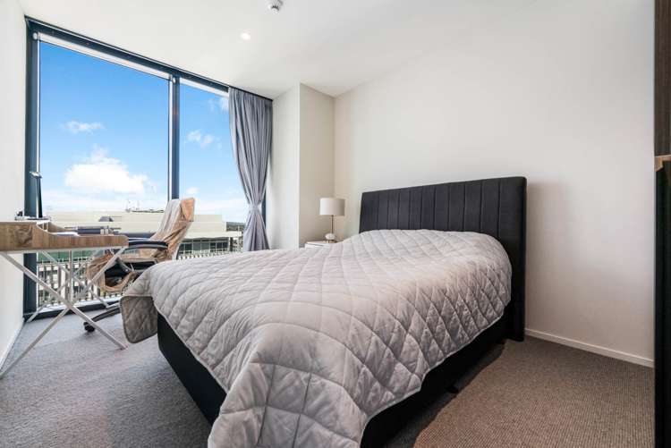 4003/10 Commerce Street City Centre_12